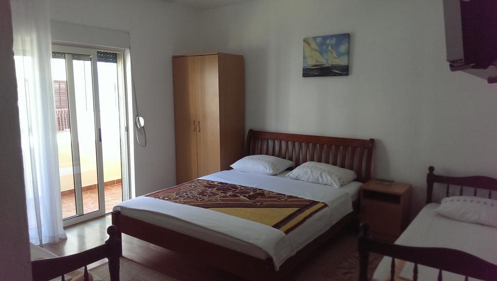 Apartments Lati Ulcinj Pokoj fotografie